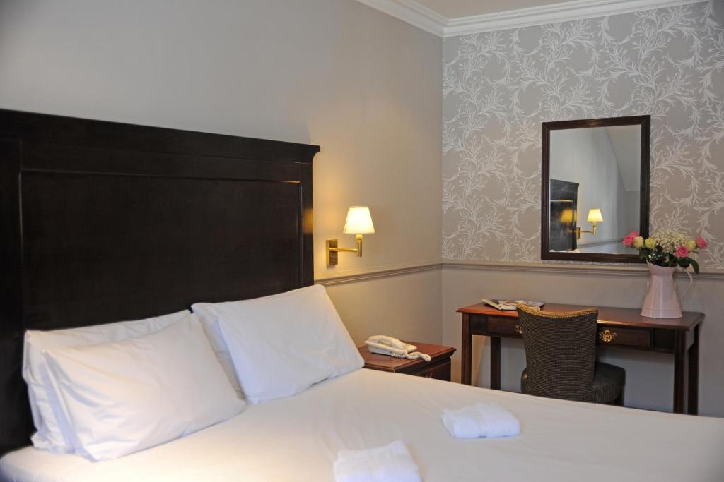 The Crown Hotel Фрамлінґем Номер фото